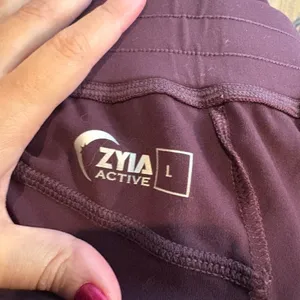 🔆 Zyia Active burgundy jogger pants thumbnail 4