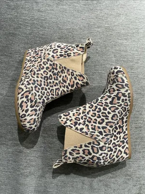 TOMS Kelsey Leopard Print Suede Wedge Ankle Booties Size 7.5 thumbnail 12