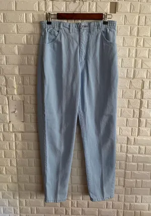 LL Bean Jeans Relaxed Fit Blue Denim Elastic Waist Inseam 27 Rise 10 Length 38 thumbnail 1