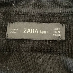 Zara Knit Women Top S Black Round Neck Long Slit Sleeve Side Snap Rocker‎ Goth thumbnail 2