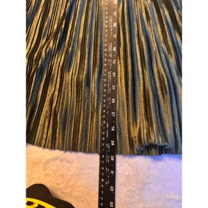 Sugar + Lips Sage Pleated Skirt Size L thumbnail 8