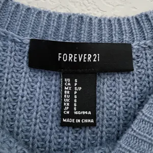 Forever 21 NWOT Oversized Knit Sweater thumbnail 4
