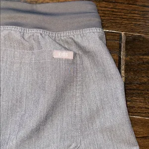 Figs Technical Collection Gray nurses Pants size small thumbnail 8