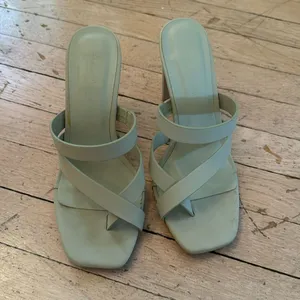 Pale Green Heeled Sandals Size 5.5 thumbnail 1
