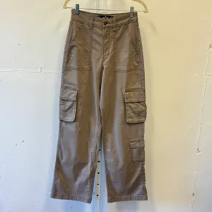Hollister Ultra High-Rise Baggy Cargo Pants Taupe Brown W25R 0R Wide Leg Utility thumbnail 2