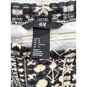 H&M Black‎ Snowflake Quilted High Low Sweater Medium Winter Fall Christmas Top thumbnail 3
