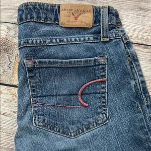 American eagle size 4 women’s jeans thumbnail 2