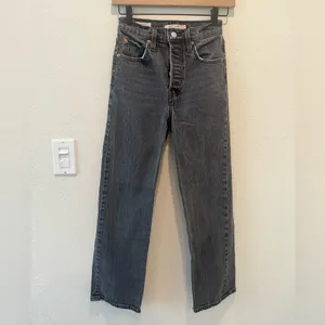 LEVI’S Ribcage Straight Jeans in Washed Black‎ size 24 thumbnail 4