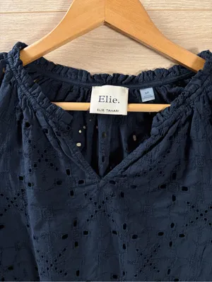 Elie Tahari Black Eyelet V-Neck Top Small thumbnail 3