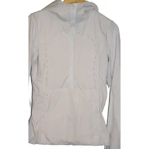 Lululemon Light Cream Primaloft Hooded Anorak Jacket Women's Activewear Size 6/8 thumbnail 2