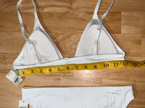 Aerie XS Women’s 2 Piece Bikini Swimsuit In White BNWTS thumbnail 5