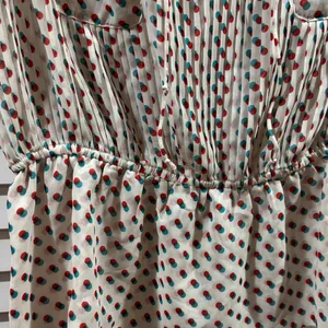 ISÄN Sleeveless White Pleated Peplum Blouse with Red & Blue Dot Print thumbnail 3