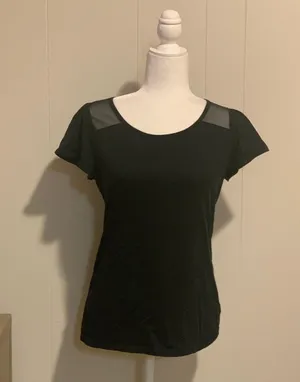 Gap Sheer Detailed Black Tee thumbnail 1