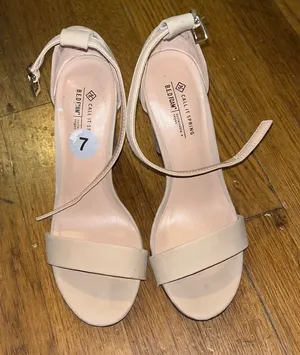 Call it Spring Tan Heels Size 7! thumbnail 1