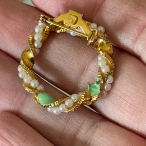 Source Unknown Vintage Gold Tone Wreath Brooch with Faux Pearls and Green Enamel Leaves thumbnail 3