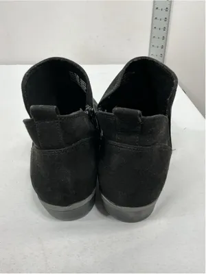 Womans So Pearblk Booties Size 10 M Black Block Heel Almound Toe thumbnail 4