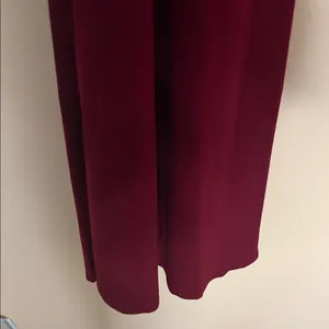 Elegant Burgundy V-Neck Sleeveless Dress thumbnail 8
