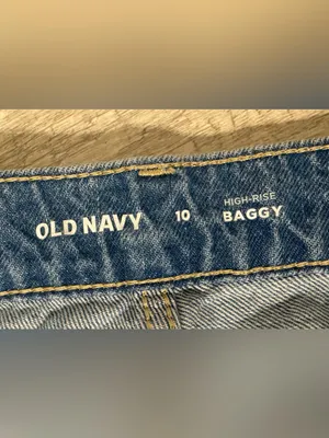 Old Navy High-Waisted Baggy Jean Shorts Light Wash Frayed Cut Offs 2026 Size 10 thumbnail 9