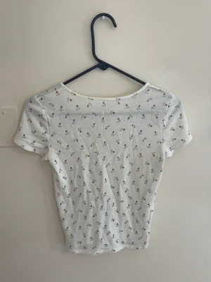 American Eagle Floral V Neck Top thumbnail 3
