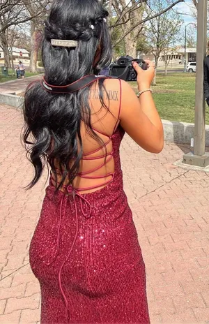 Dress thumbnail 3