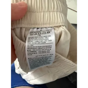 Old Navy Women’s Medium Tan Sand Cargo Chino Jogger Pants thumbnail 4