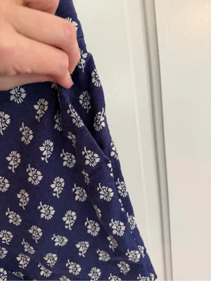 J.Crew Factory Linen Blend Floral Elastic Back Shorts Navy Size 4 thumbnail 3