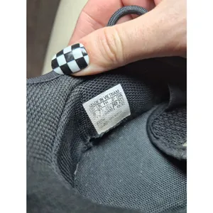 adidas Black Knit Low-Top Sneakers with Pink Trefoil thumbnail 4