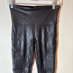 SPANX Faux Leather Moto Leggings Black High Waist Size‎ Medium thumbnail 2