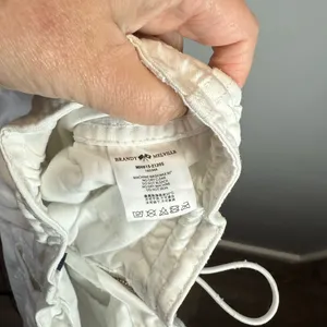 Brandy Melville Women's/Junior's White Jemma Cargo Pants Size M/L‎ thumbnail 5