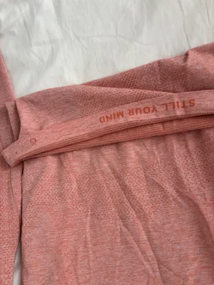 Long Sleeve Lululemon Swiftly Tech thumbnail 2