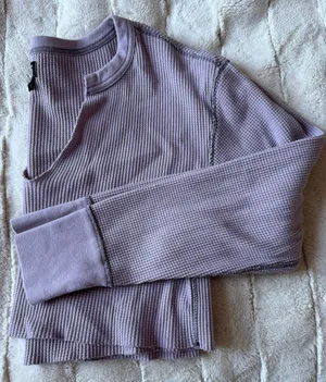 Urban Outfitters Top thumbnail 1