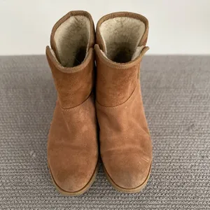 UGG Kristin Wedge Boot Bootie in Chesnut Tan Brown Size 8.5 thumbnail 6