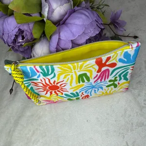 Ipsy NEW  Summer Themed Cosmetic Bag thumbnail 6