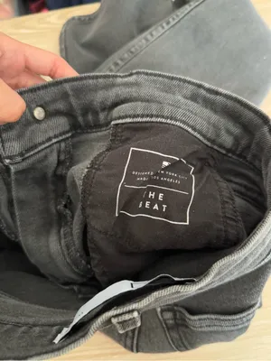 AYR 25 The Beat Jeans Washed Fade Black Barrel Relaxed Ankle Office Work Career thumbnail 10