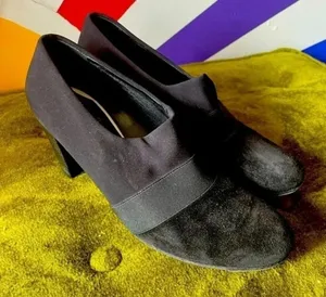 Thierry Rabotin‎ Made in Italy Black Heels Size 39.5 EUC thumbnail 1