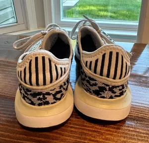 Adidas Swift Runs thumbnail 3
