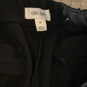 On 34th Size M Black Wide thumbnail 11