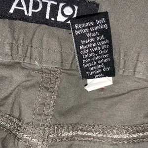 Apt.9 Cargo Capris With Studded Belt Women's Size 4 olive Green thumbnail 4
