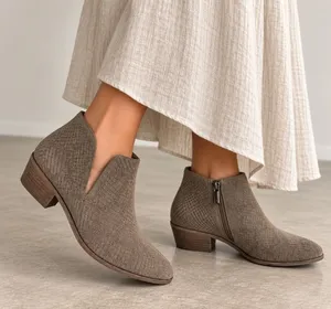 Vince Camuto Taupe Snakeskin Embossed V-Cut Ankle Booties Grey Size 8.5 M 39 thumbnail 1