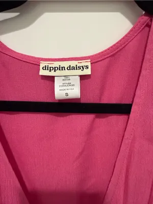 Ruffle-Detail Fuchsia faux Wrap Dress - dippin' daisy's thumbnail 2