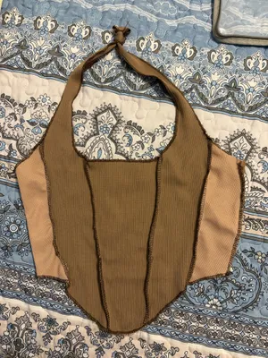 Pretty Little Halter Top Thing Crop thumbnail 1