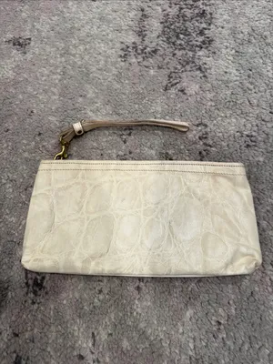 Brahmin Women’s White Croc Embossed Leather Wristlet Gold Plaque thumbnail 3