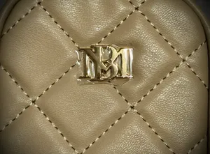 Badgley Mischka Beige Crossbody Quilted Phone Bag. BNWT thumbnail 4