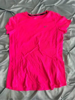 Nike Women's Hot Pink Short Sleeve Athletic Tee thumbnail 1