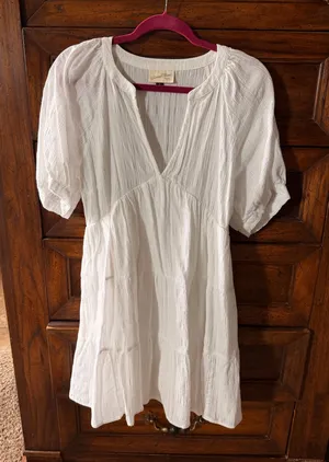 Universal Threads Dress mini w/pockets thumbnail 1