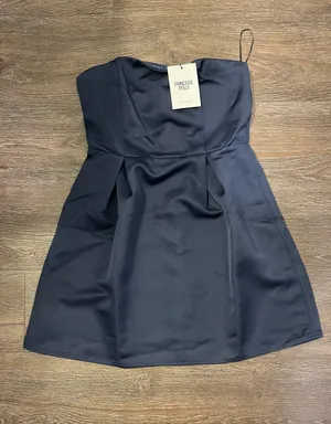 Dress thumbnail 2