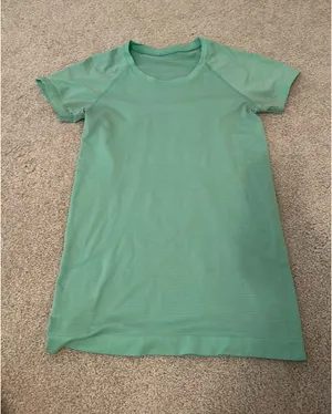 Lululemon Swiftly Tech thumbnail 1