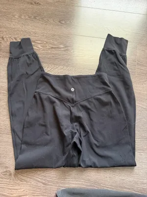 Lululemon Joggers thumbnail 2
