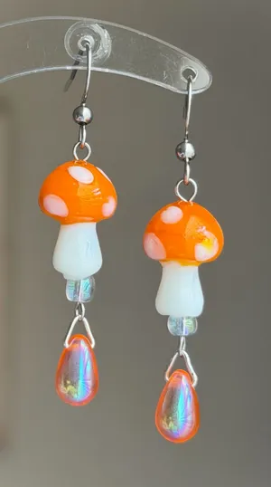 Handmade Kawaii y2k style funky bright orange mushroom hoop dangle earrings🍊🍄🧡 thumbnail 1