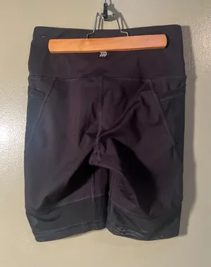 All In Motion Women's Sz Small Bike Shorts Black Mesh Hem Side Pockets High Rise thumbnail 1